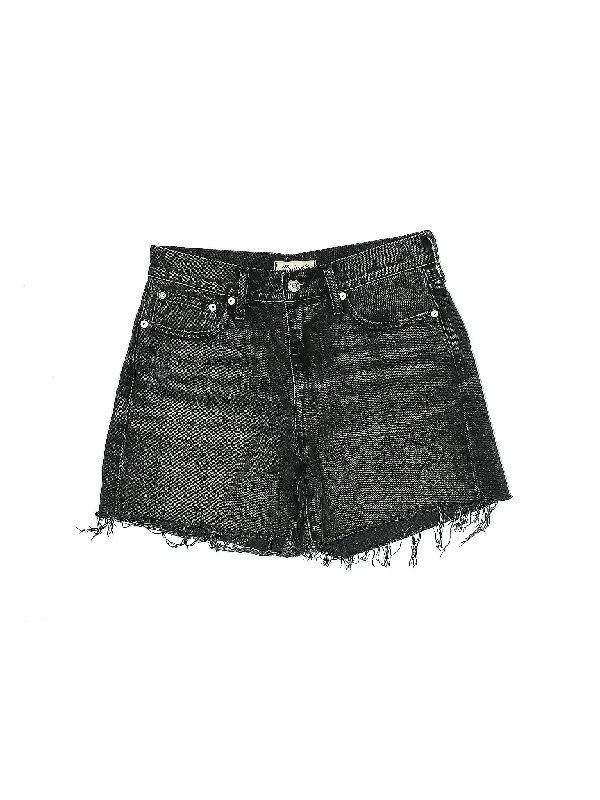 Low-Rise Denim Shorts in Dark Wash