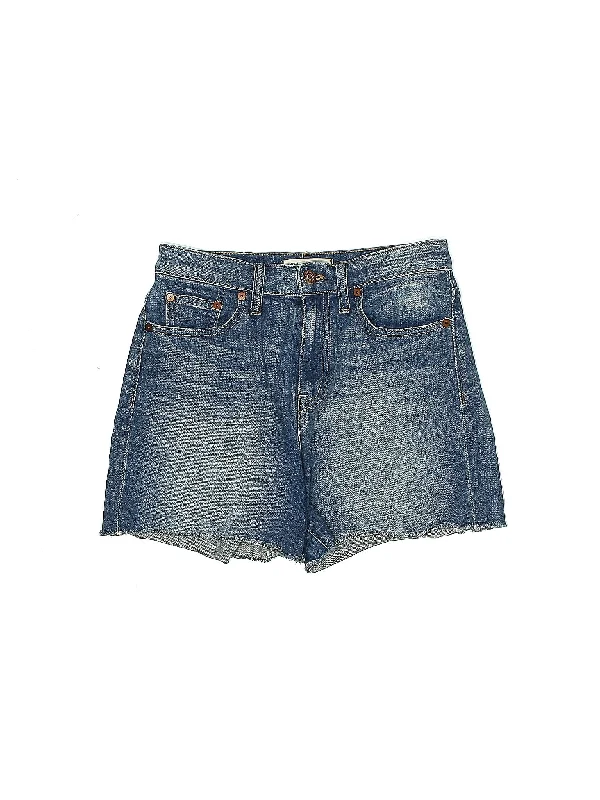 Mid-Rise Denim Shorts in Medium Wash