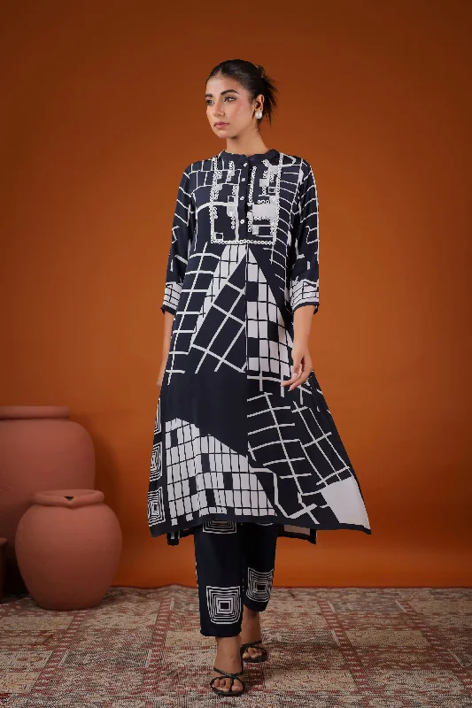 Black & White Patterned Crepe Silk Kurta Set