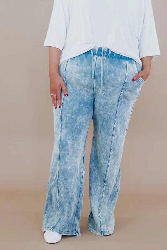 Kicking Back Acid Wash Sweatpant, Teal