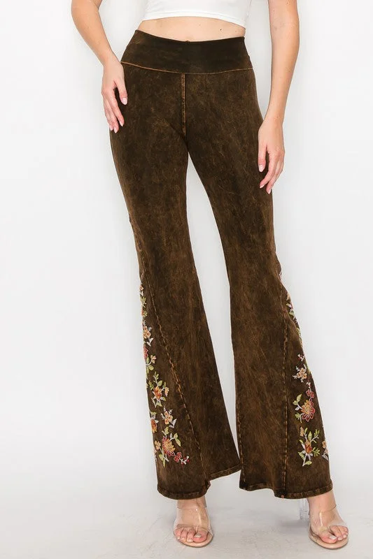 T-Party Floral Embroidered Yoga Pants - Brown